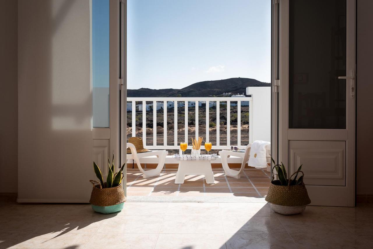 Apartamentos Delmar Natur Charco del Palo Ngoại thất bức ảnh